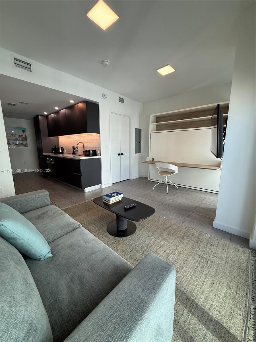 227 Northeast 2nd Street, Unit 2911 Miami, FL 33132 - Photo 8 of 35