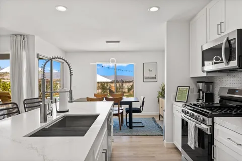 $724,900 | 41700 Jamaica Sands Drive, Bermuda Dunes, CA 92203