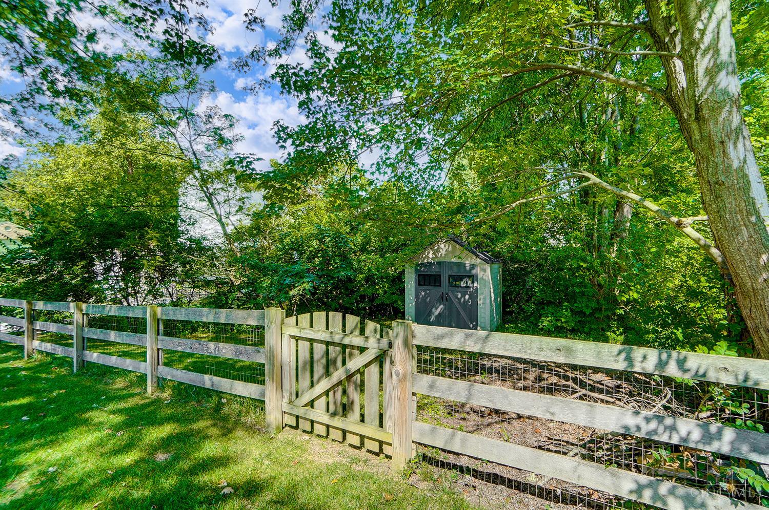 8186 Forest Road Cincinnati, OH 45255 - Photo 49 of 51