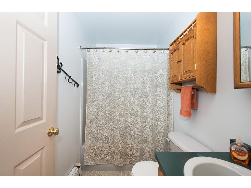 11 Woodlawn Road Raymond, NH 03077 - Photo 23 of 36 Gallery Image 23