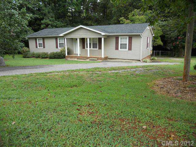 1013 Kiser Road Bessemer City, NC 28016 - Photo 1 of 16