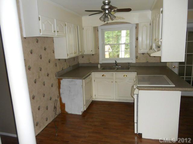 1013 Kiser Road Bessemer City, NC 28016 - Photo 5 of 16