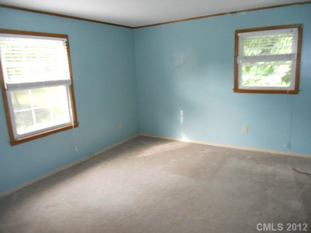 1013 Kiser Road Bessemer City, NC 28016 - Photo 8 of 16