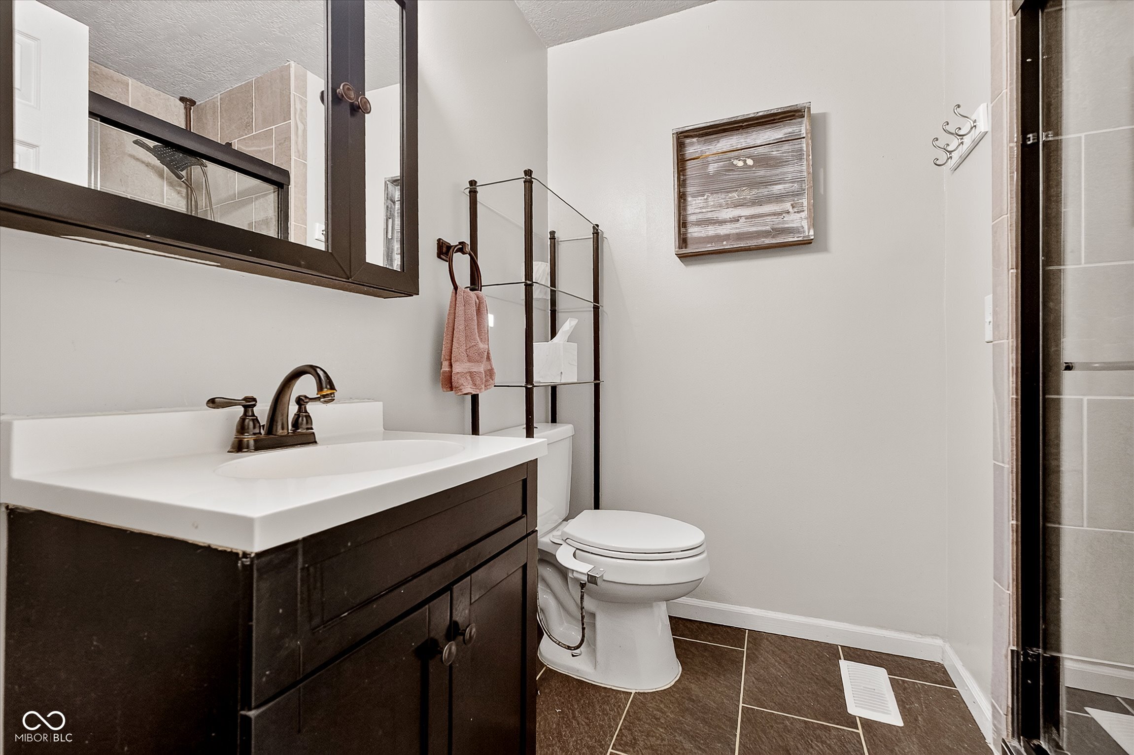 8205 Castleton Boulevard Indianapolis, IN 46256 - Photo 29 of 40