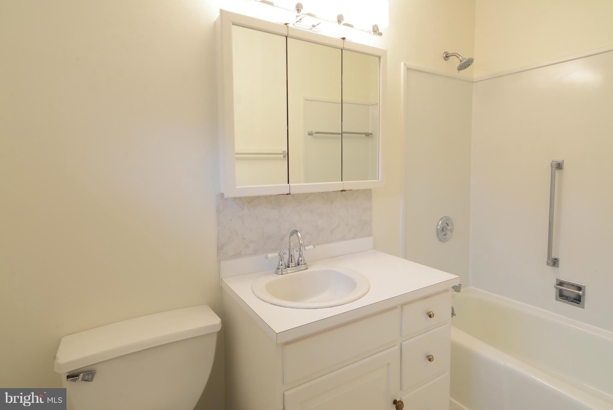 5146 Paw Paw Road Cambridge, MD 21613 - Photo 25 of 30 Bath (Master)