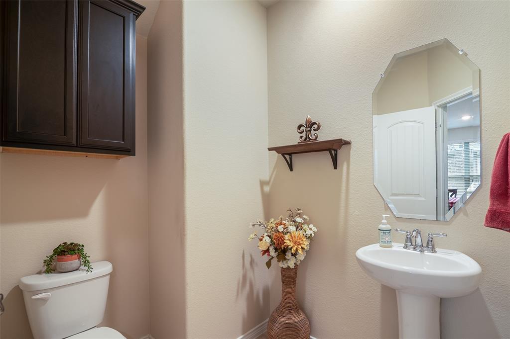 1733 Beasley Street Van Alstyne, TX 75495 - Photo 15 of 32