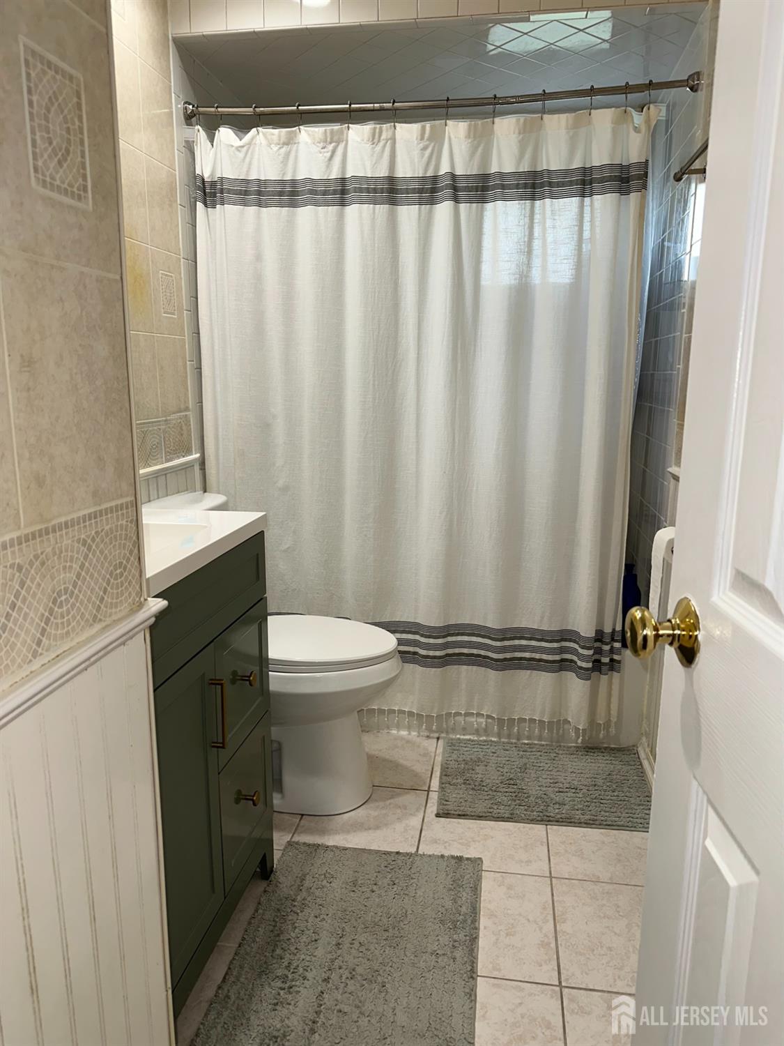 273 Old Post Road Edison, NJ 08817 - Photo 11 of 15