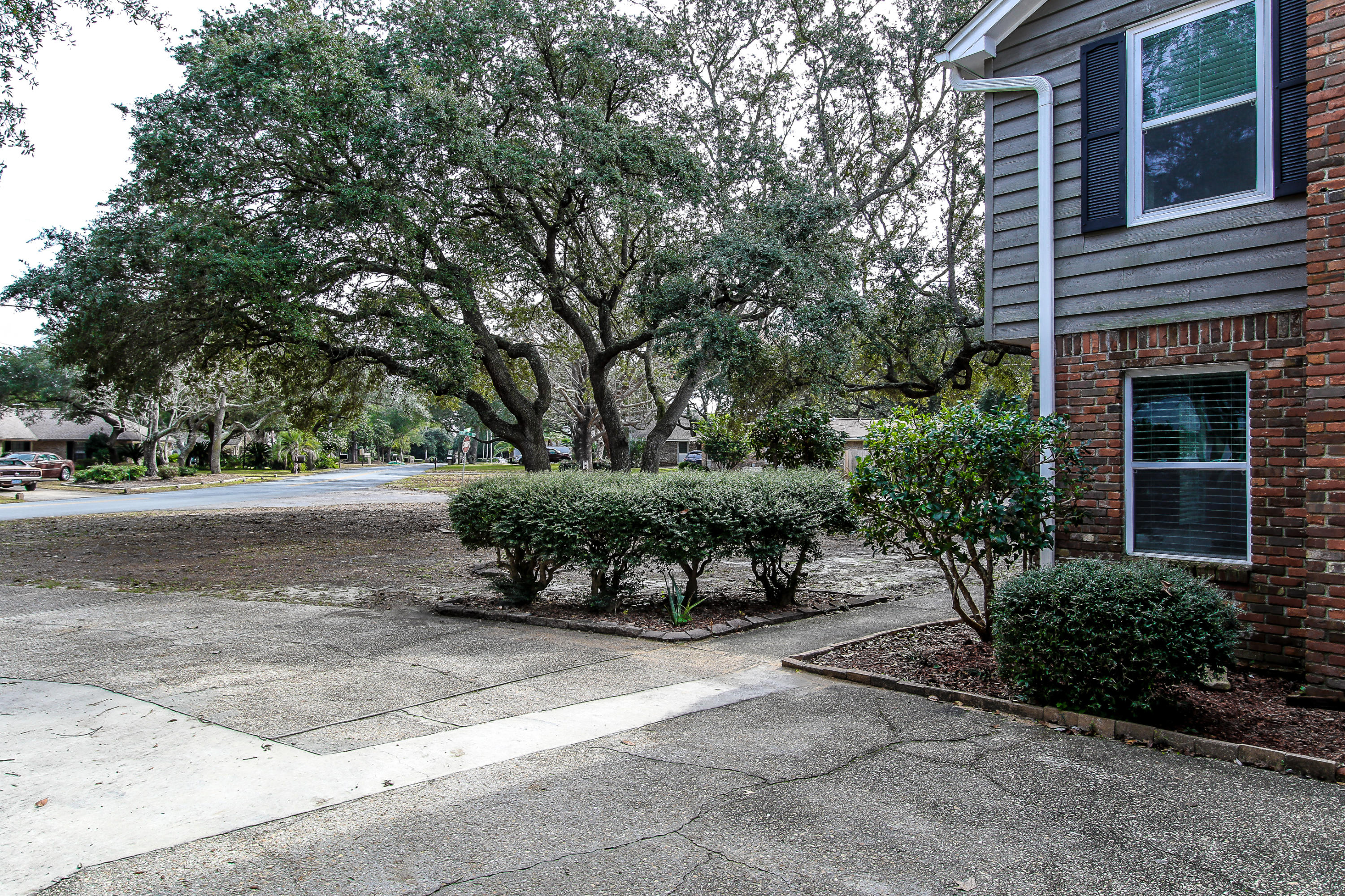 237 Country Club Road Shalimar, FL 32579 - Photo 14 of 74 237 Country Club