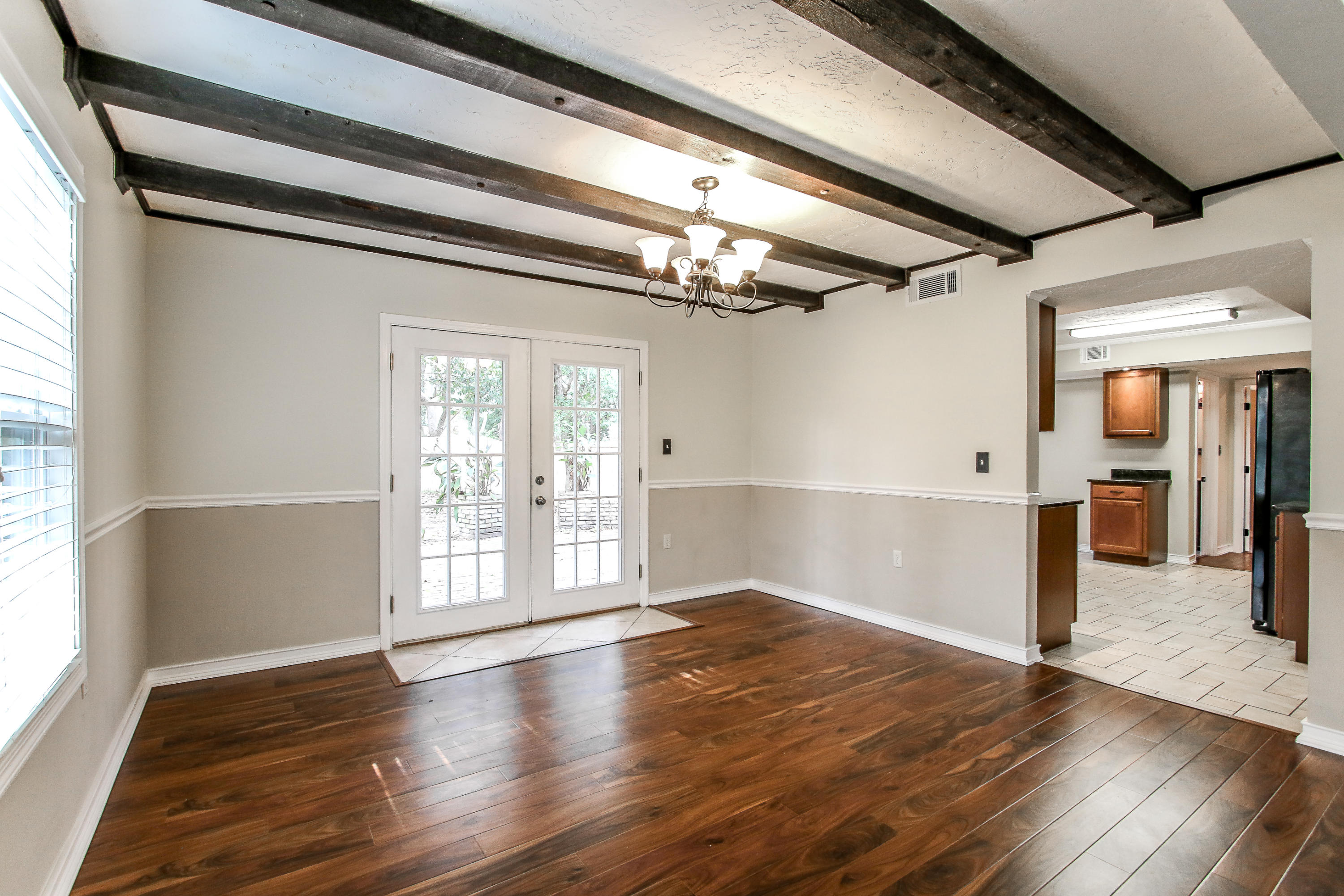 237 Country Club Road Shalimar, FL 32579 - Photo 21 of 74 a view of a livingroom with wooden floor