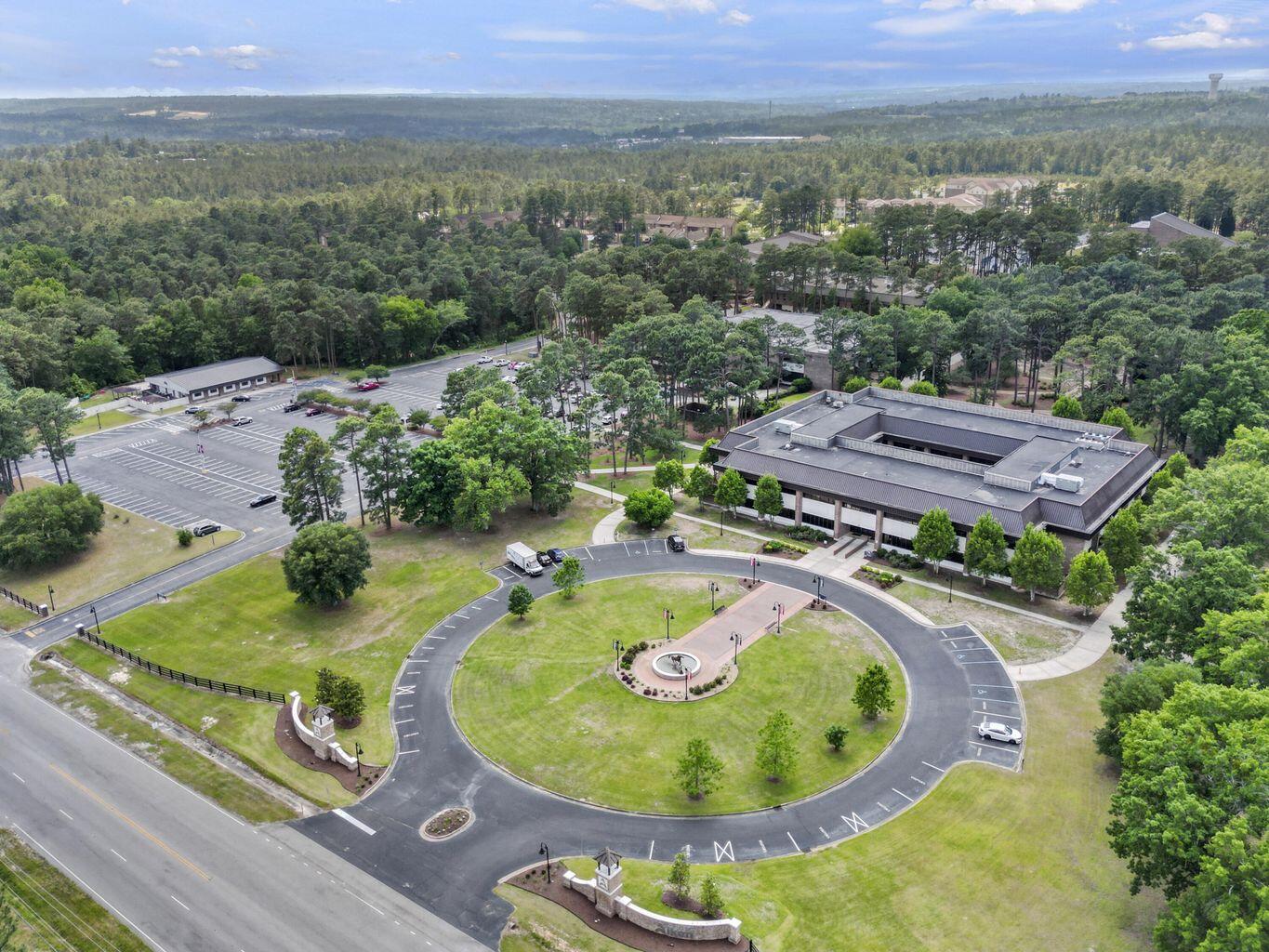 635 Count Fleet Court Graniteville, SC 29829 - Photo 28 of 33 Aiken Regional Hospital