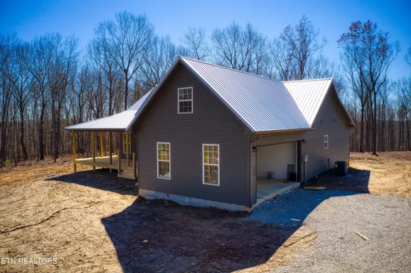 $619,000 | 1230 Darrow Ridge Road, Jamestown, TN 38556