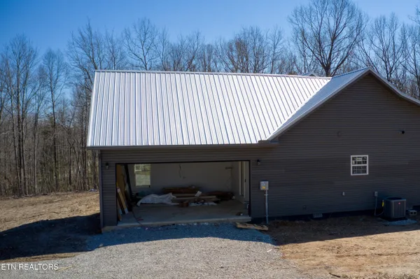 $619,000 | 1230 Darrow Ridge Road, Jamestown, TN 38556