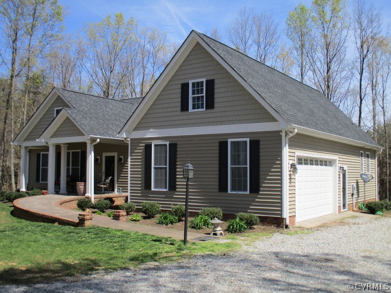 88 Schoolhouse Road Farmville, VA 23901 - Photo 3 of 31 Gallery Image 3