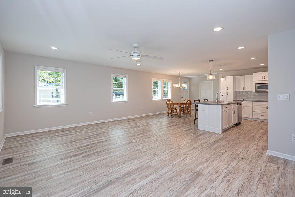 36244 Beaver Dam Road Frankford, DE 19945 - Photo 13 of 56 Light and Airy