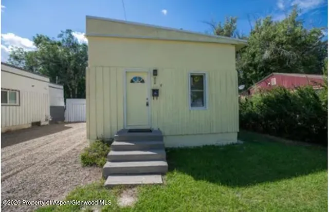 $1,400 | 838 Breeze Street, Craig, CO 81625