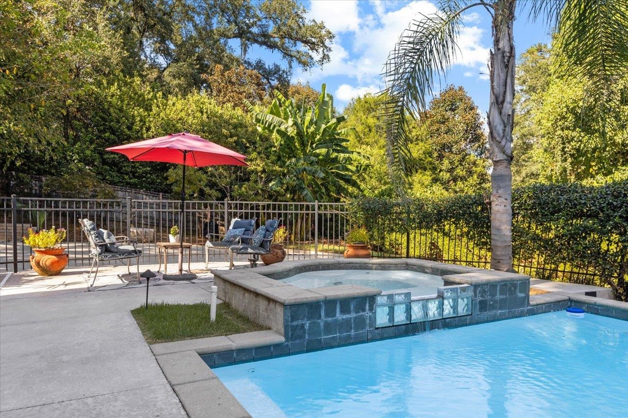 400 Meridian Ride Tallahassee, FL 32303 - Photo 3 of 41