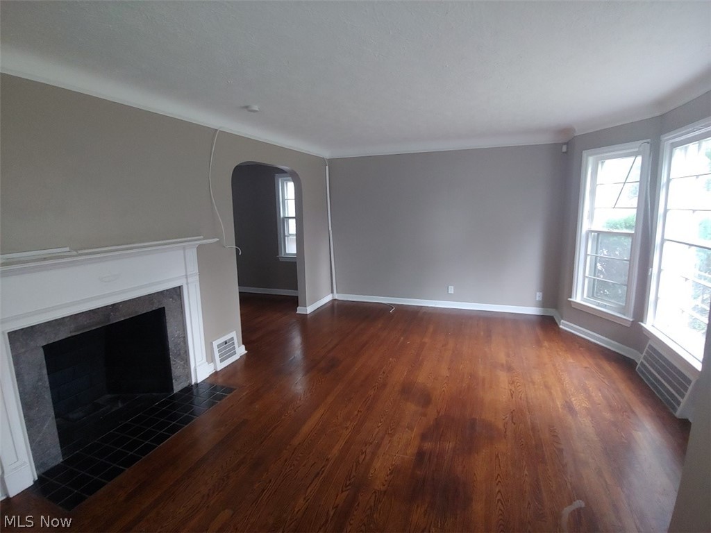 1187 Alpine Road Cleveland Heights, OH 44121 - Photo 3 of 23 Gallery Image 3