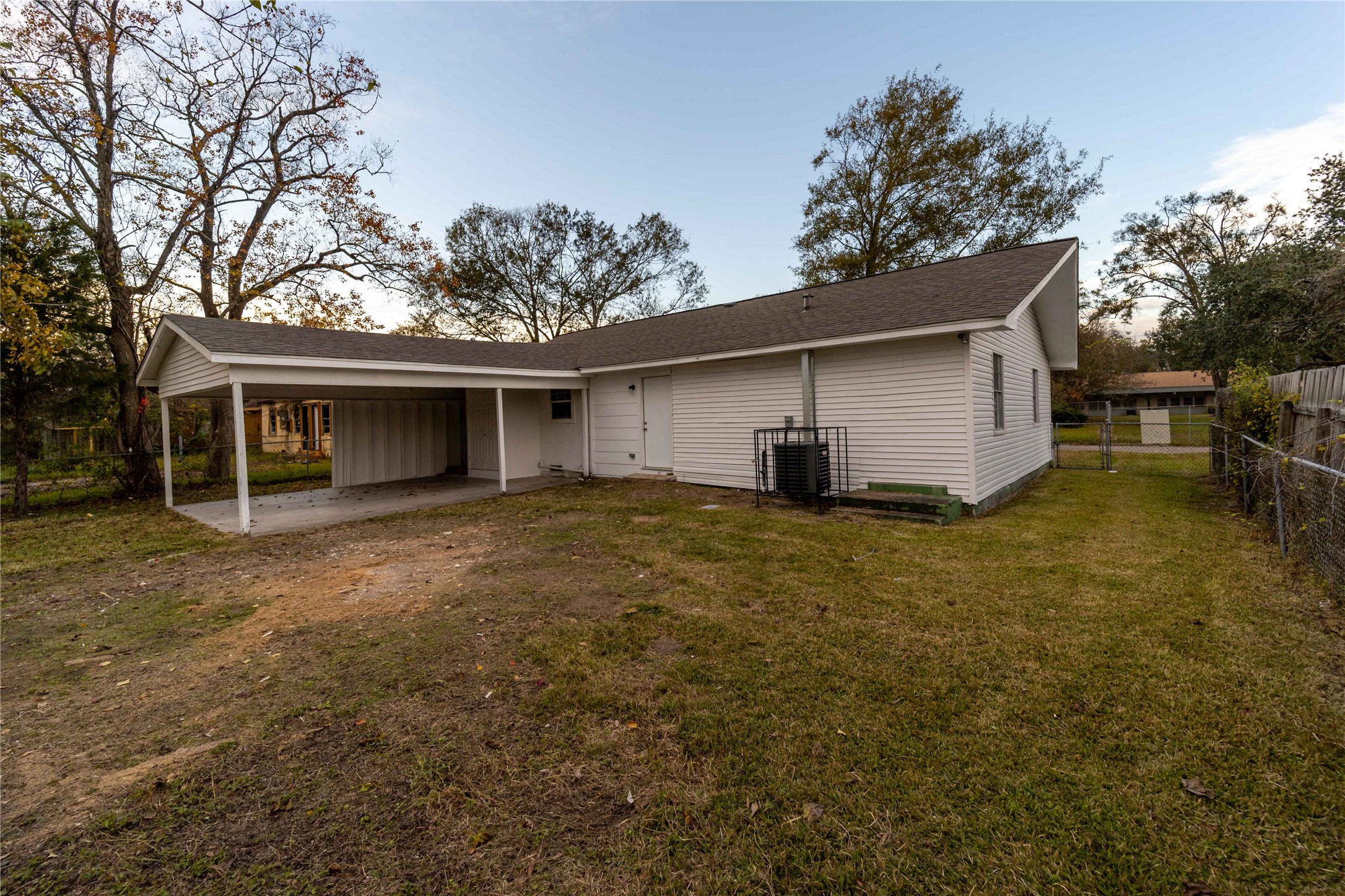 507 West Decatur Avenue Orange, TX 77630 - Photo 26 of 31