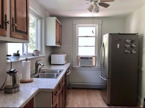 126 Carroll Street Springfield, MA 01108 - Photo 15 of 32 Gallery Image 15
