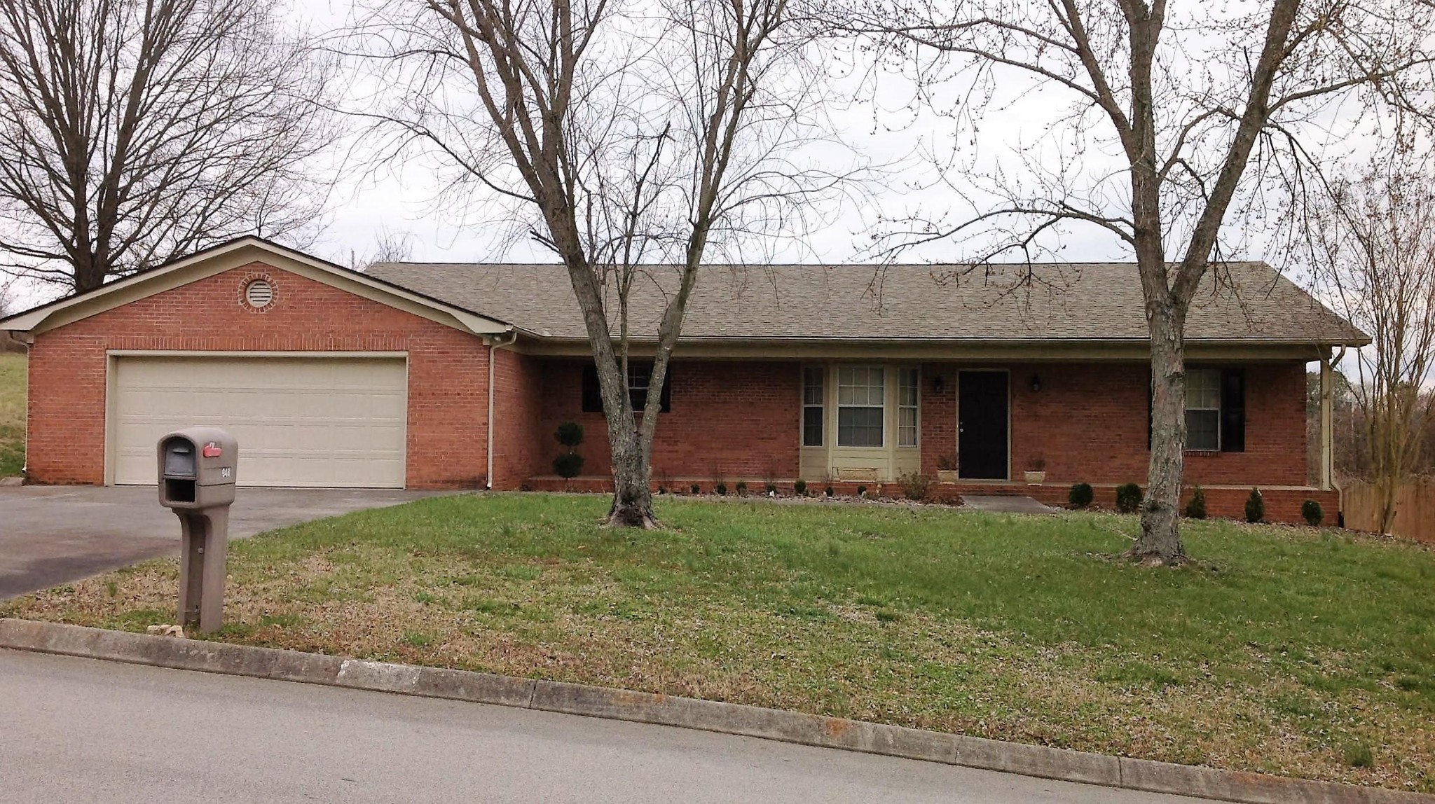 948 Spinnaker Road Knoxville, TN 37934 - Photo 1 of 16 Gallery Image 1