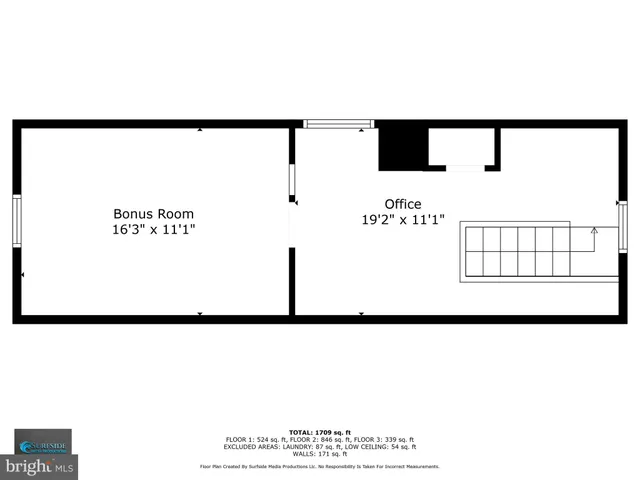 a picture of a black and white photo