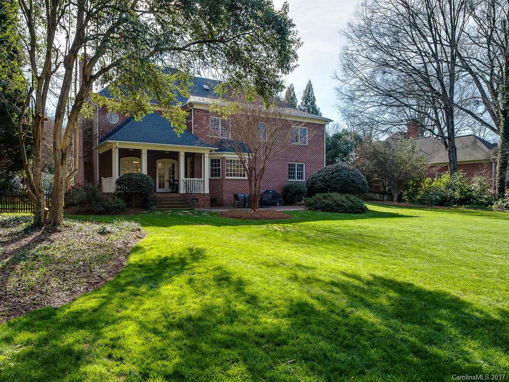 1900 Harris Road Charlotte, NC 28211 - Photo 23 of 24 a front view of house with yard and green space