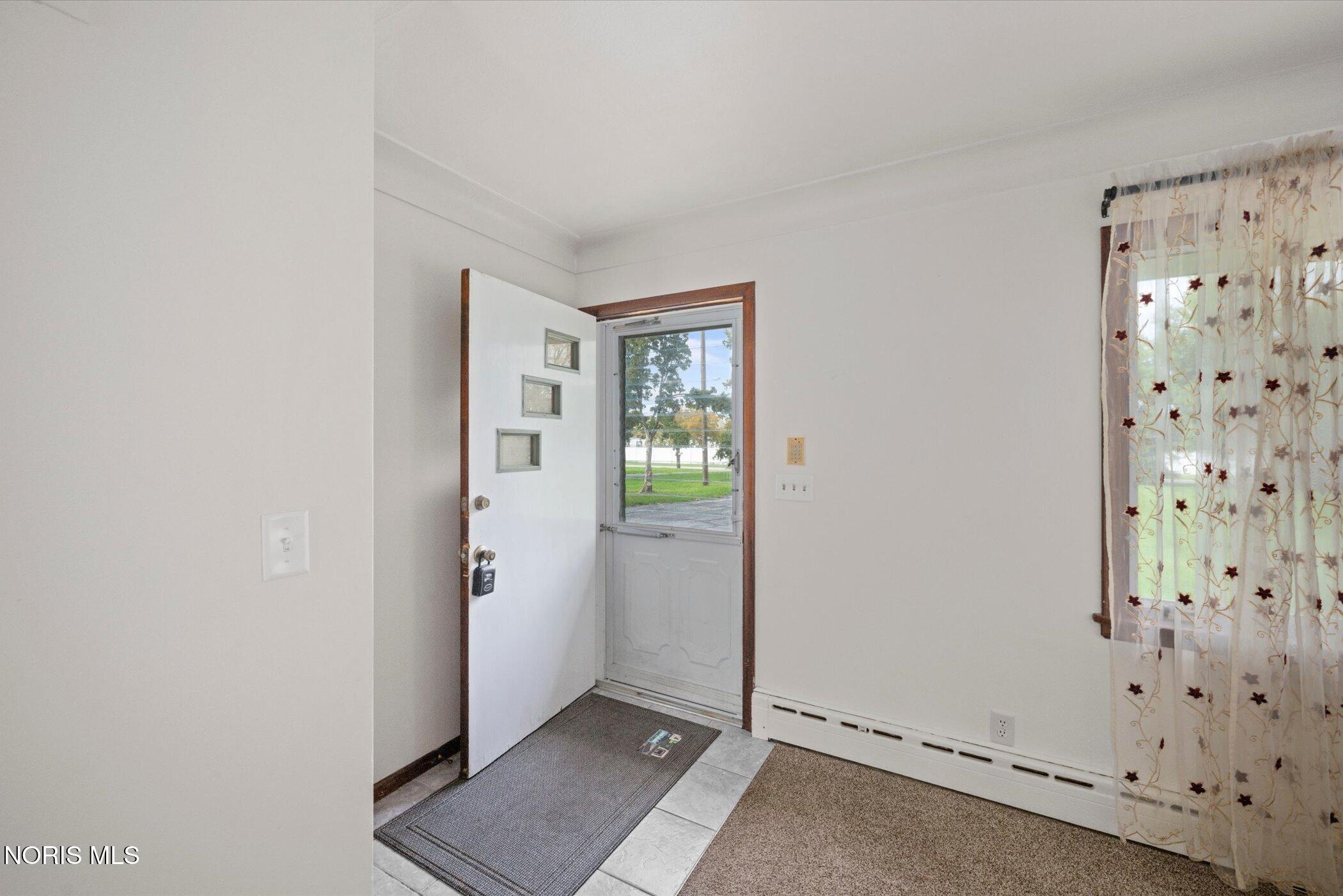231 West State Line Road Toledo, OH 43612 - Photo 4 of 47 Gallery Image 4