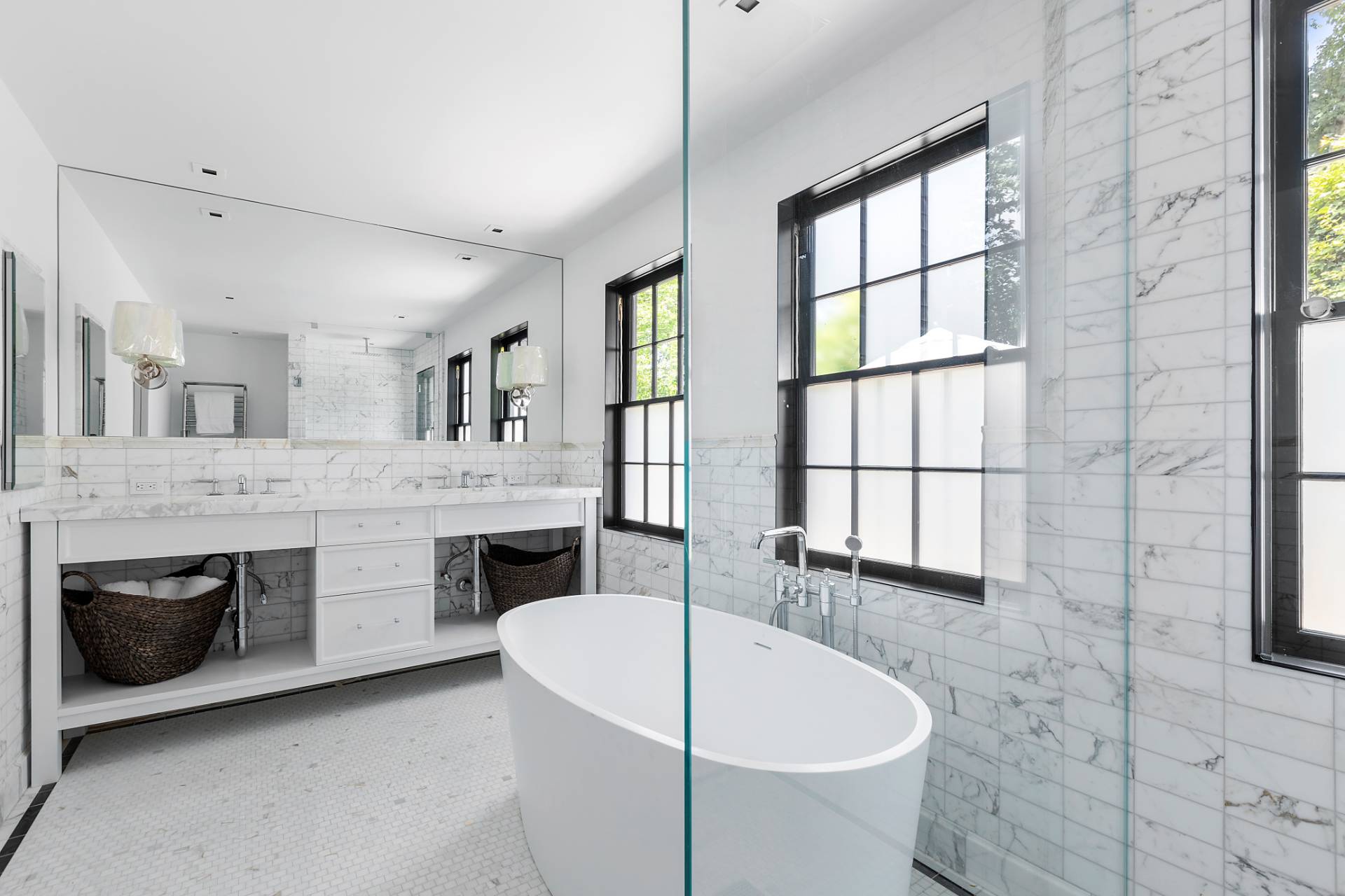 558 Ocean Road Bridgehampton, NY 11932 - Photo 18 of 50