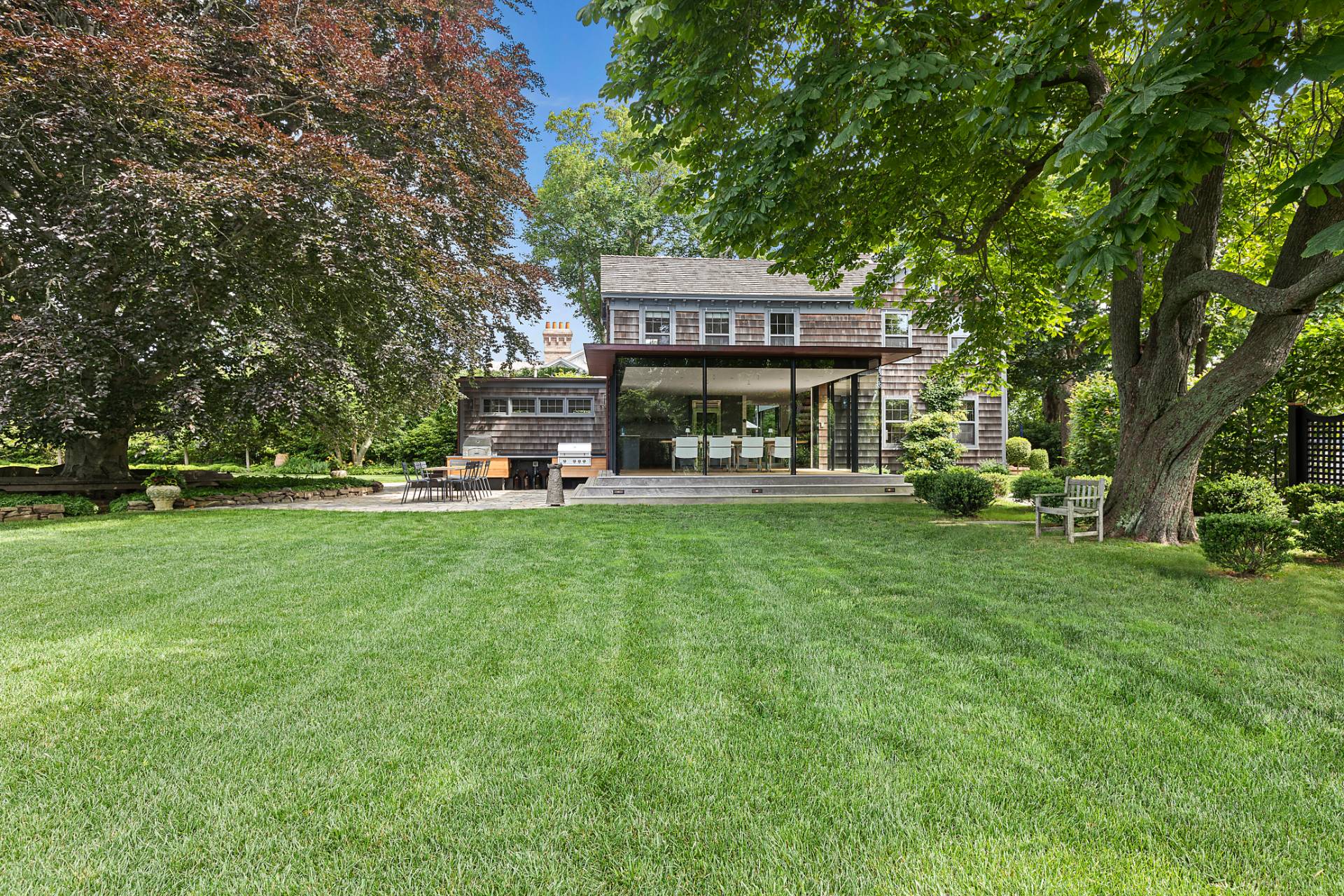 558 Ocean Road Bridgehampton, NY 11932 - Photo 3 of 50