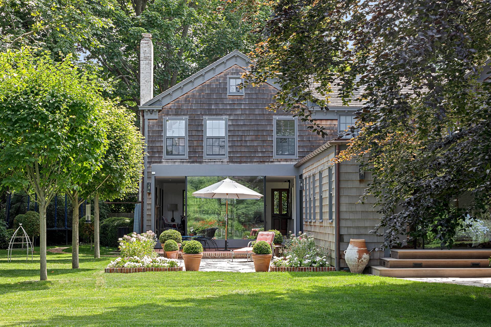 558 Ocean Road Bridgehampton, NY 11932 - Photo 4 of 50