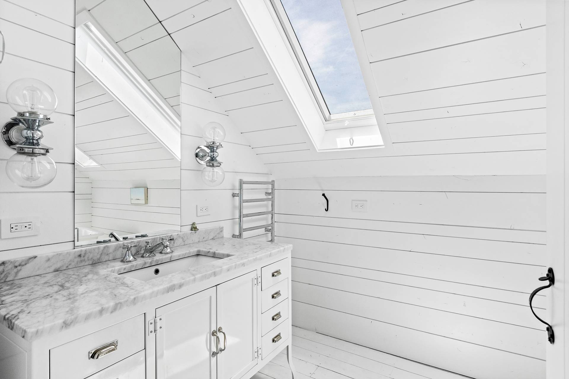 558 Ocean Road Bridgehampton, NY 11932 - Photo 41 of 50