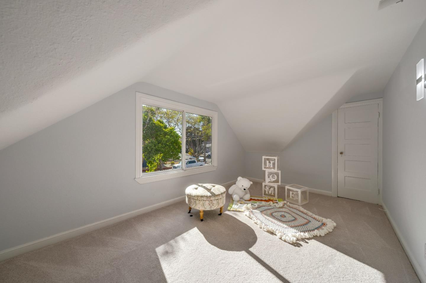 40 Bloomfield Road Burlingame, CA 94010 - Photo 33 of 45 a living room with furniture and a window