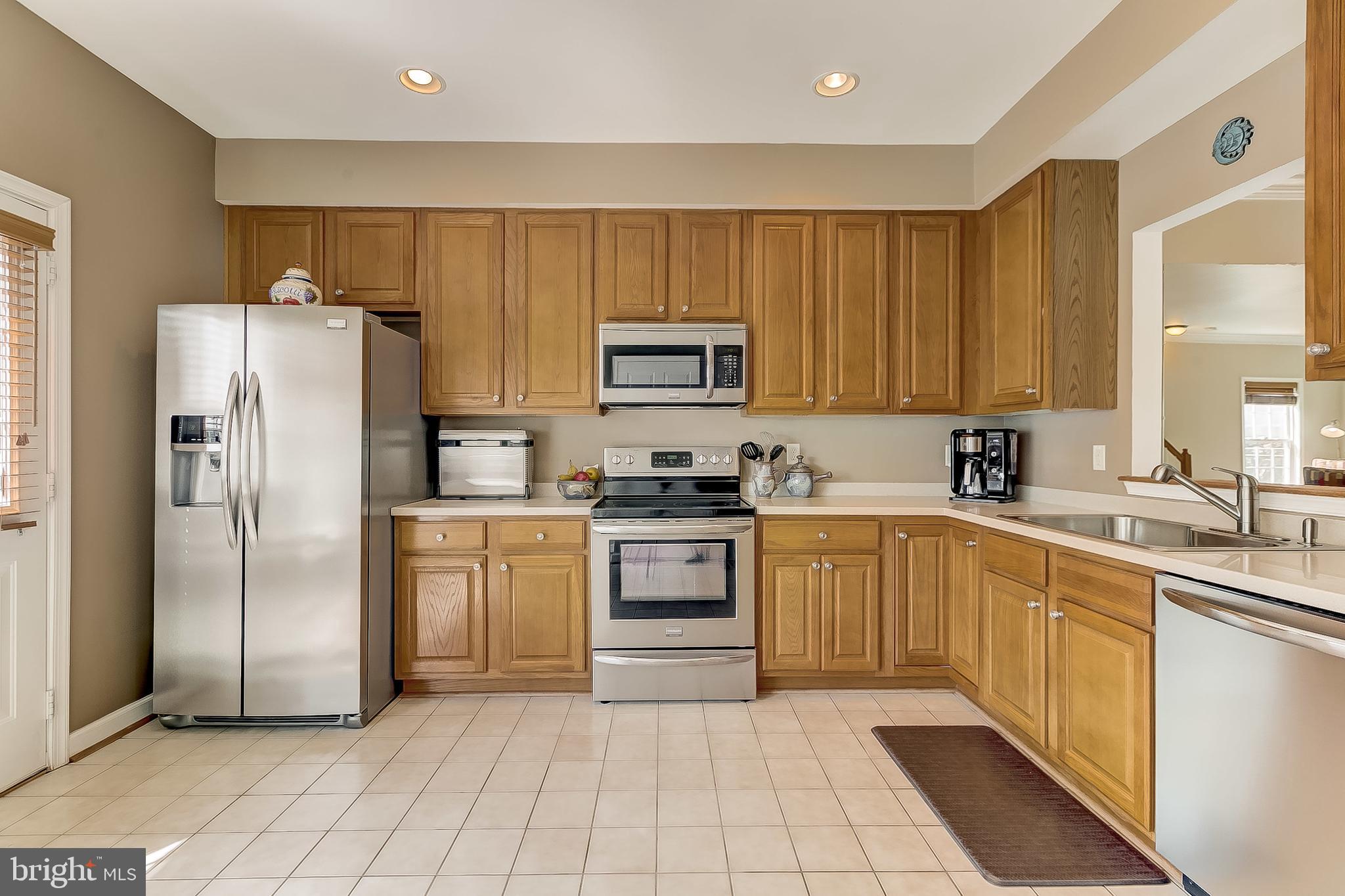 4246 Evans Chapel Road Baltimore, MD 21211 - Photo 16 of 33 Kitchen