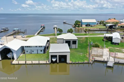 $599,000 | 119 Vermilion Bay Lane, Cypremort Point, LA 70538