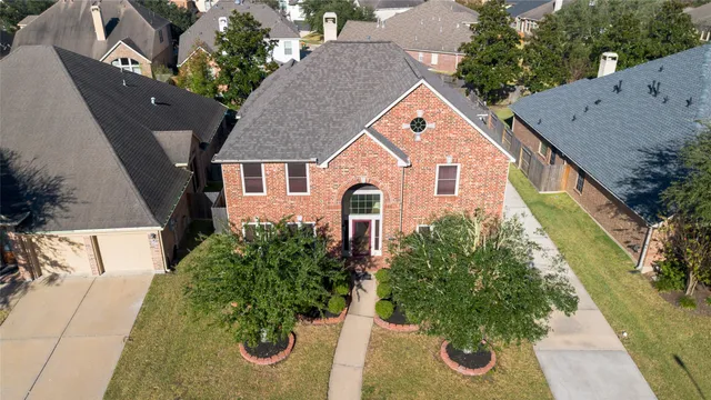 $479,000 | 2604 Brightlake Way Lane, Pearland, TX 77584