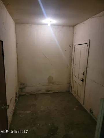 $47,500 | 1020 Capri Circle, Jackson, MS 39209