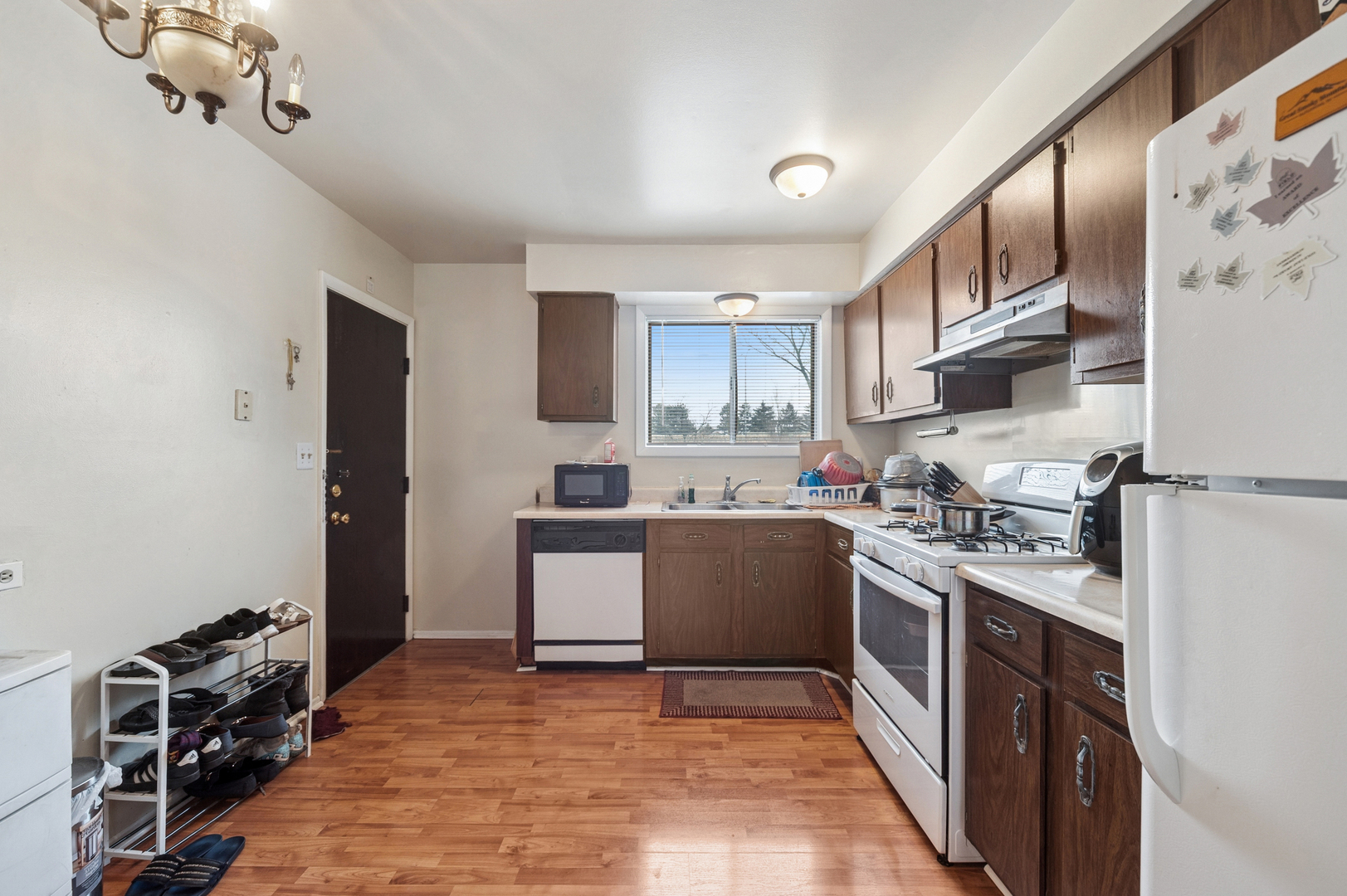 3404 Salem Walk Northbrook, IL 60062 - Photo 2 of 20