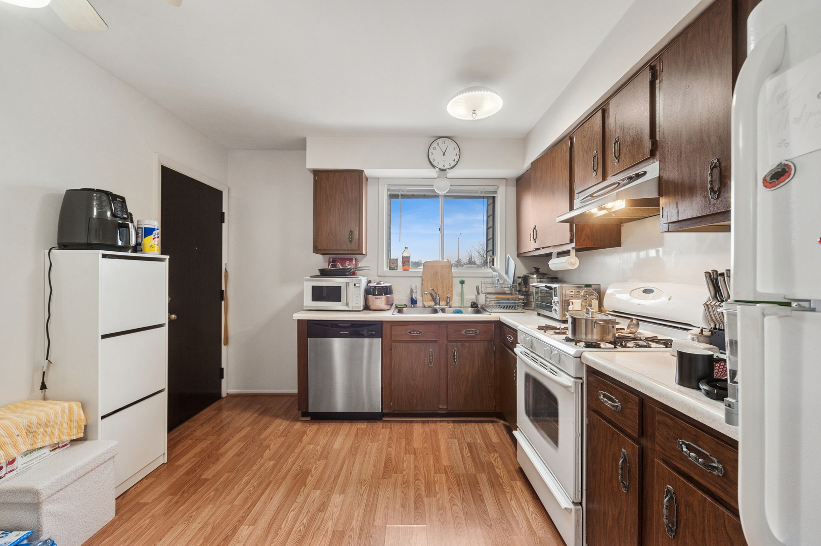 3404 Salem Walk Northbrook, IL 60062 - Photo 9 of 20