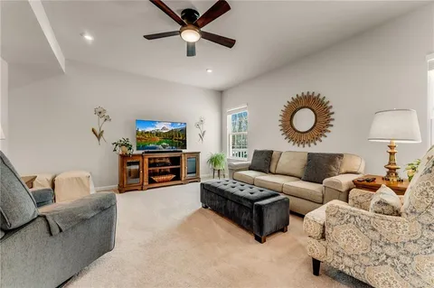 $550,000 | 1017 Blackhawk Drive, Valencia, PA 16059