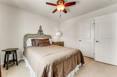 $550,000 | 1017 Blackhawk Drive, Valencia, PA 16059