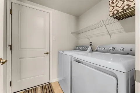 $550,000 | 1017 Blackhawk Drive, Valencia, PA 16059