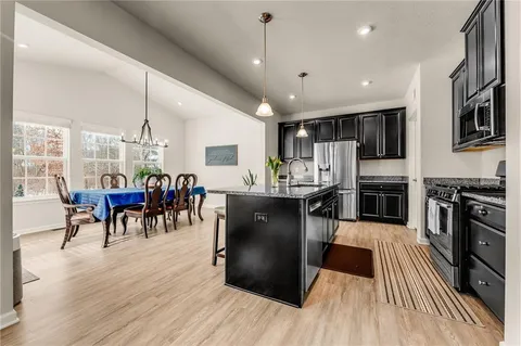 $550,000 | 1017 Blackhawk Drive, Valencia, PA 16059