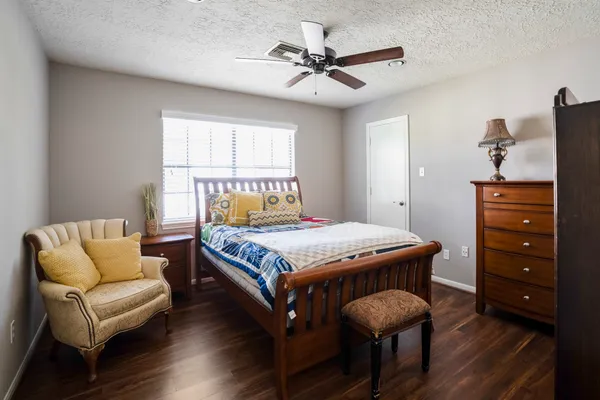 $1,499,000 | 37 Doe Run Drive, Spring, TX 77380