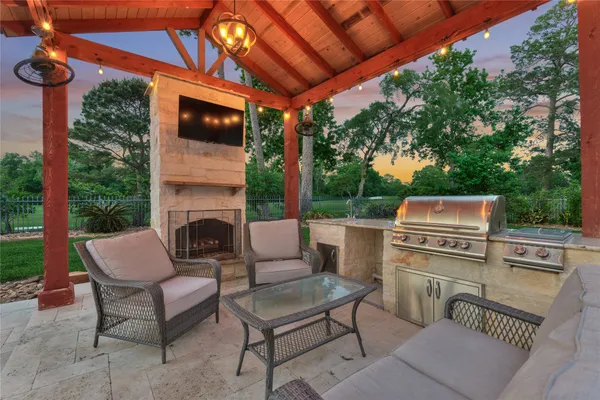 $1,499,000 | 37 Doe Run Drive, The Woodlands, TX 77380