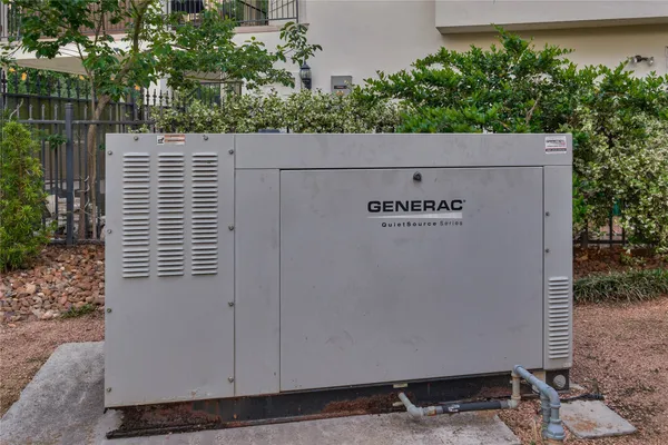 $1,499,000 | 37 Doe Run Drive, The Woodlands, TX 77380