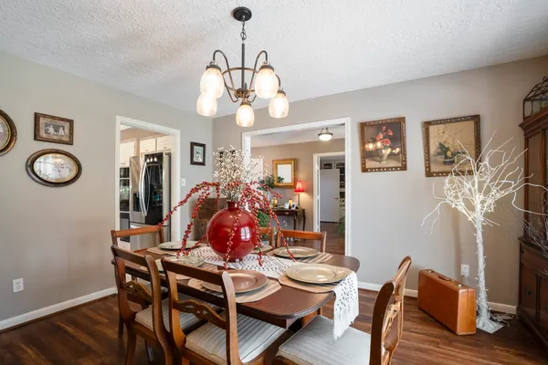 $1,499,000 | 37 Doe Run Drive, The Woodlands, TX 77380