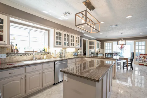 $1,499,000 | 37 Doe Run Drive, Spring, TX 77380