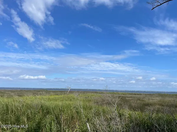 $140,000 | 237 Garbacon Drive, Beaufort, NC 28516