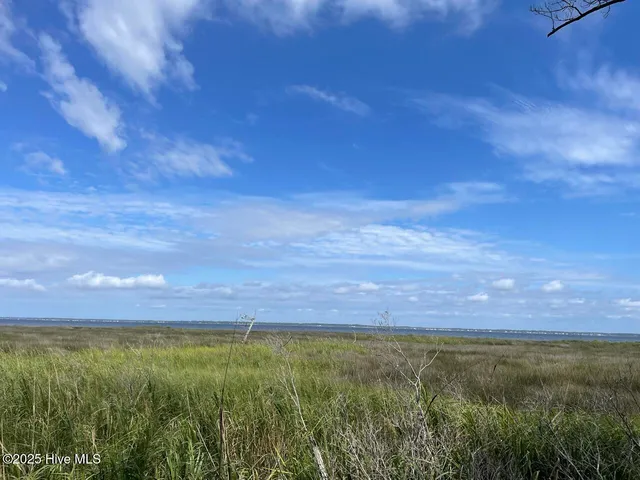 $140,000 | 237 Garbacon Drive, Beaufort, NC 28516