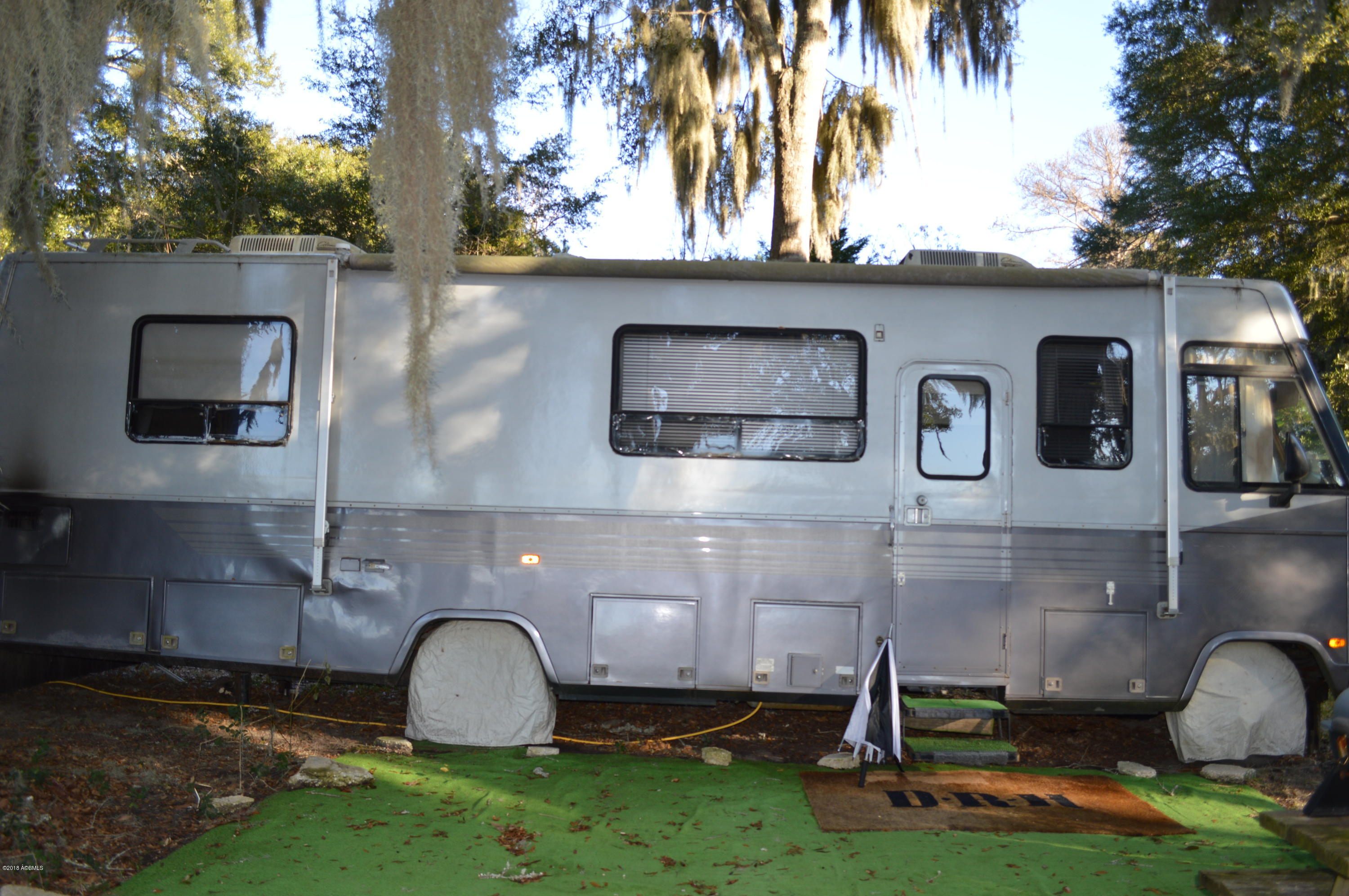 125 Fripp Point Road St. Helena Island, SC 29920 - Photo 15 of 26 30 ft RV Winnebago